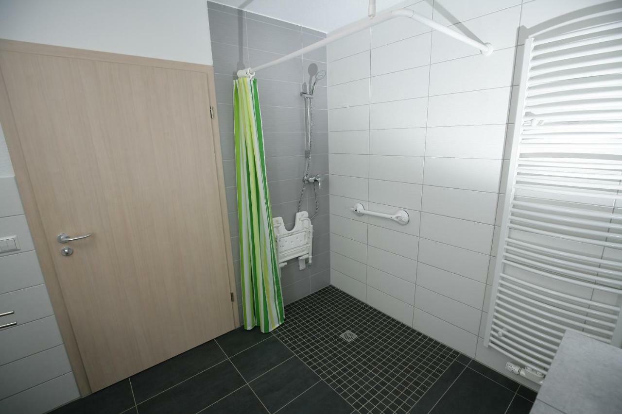 Hotel Am Baronenwald Goeppingen Exterior photo